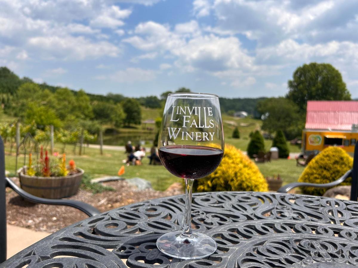 On Top Of The World At Sugar Top Resort シュガー・マウンテン エクステリア 写真